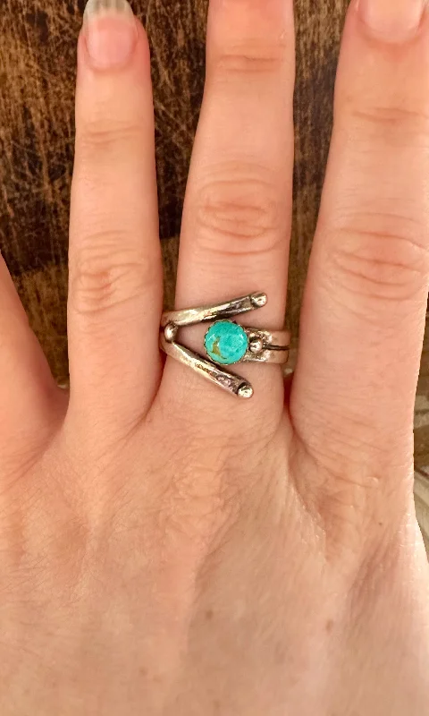 Dainty rings with subtle engraved star motifs -ADJUSTABLE TURQUOISE Ring