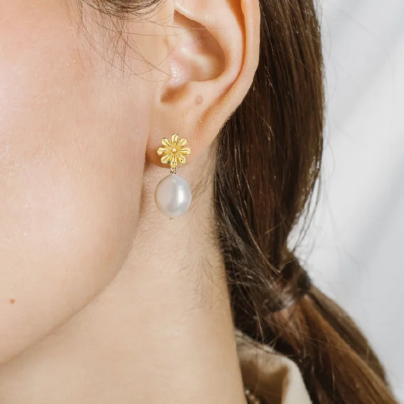 Hoop earrings with abstract shapes for an artistic and creative touch-Daisy Pearl Earrings