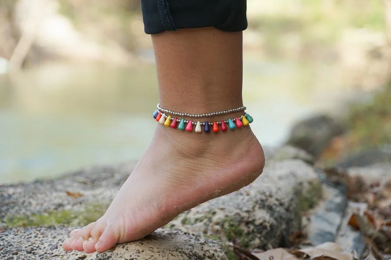 Beautiful necklaces and pendants with tree branch motifs for a nature-inspired design-Fancy Teardrop Bead Boho Silver Anklet