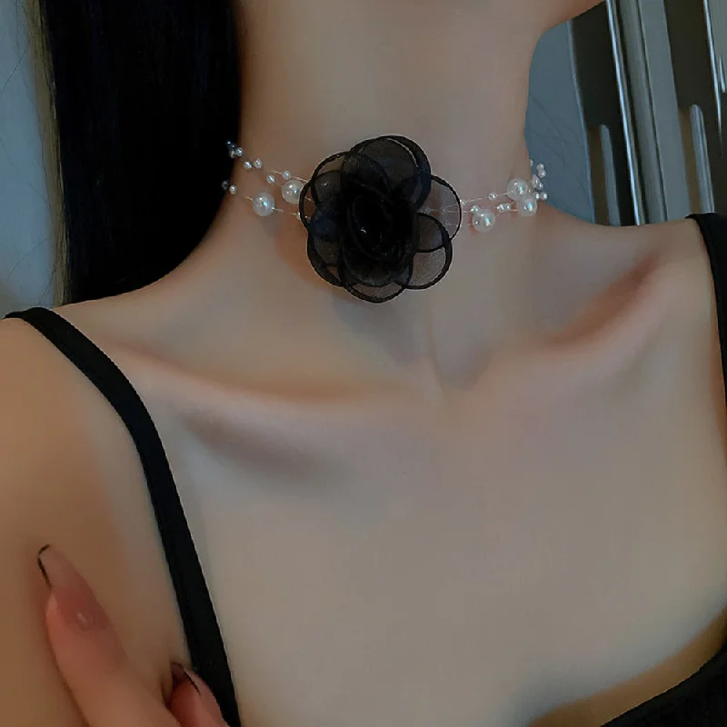 Best necklaces and pendants with statement designs for a fashionable accessory-Yarn Flower Choker Pearl Beaded Clavicle Necklace Cute Romantic